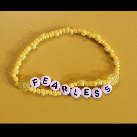 Taylor Swift Fearless Taylor’s Version Eras Tour Concert 5 pack bracelet set - Picture 2 of 4